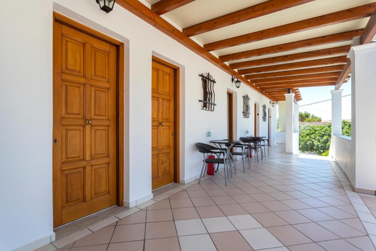 Villa Kriezi Спетсес Экстерьер фото