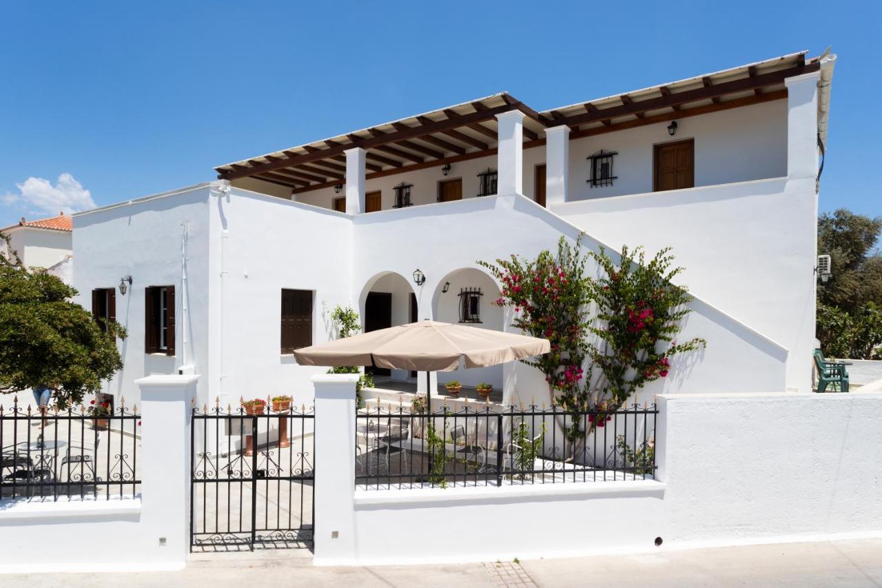 Villa Kriezi Спетсес Экстерьер фото